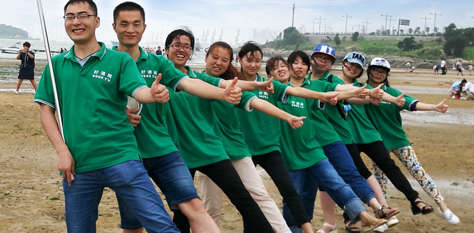 �����ھdܛ��ɳ��֮�ϣ���߅�Ǻ��˵ĝ��ͻ��˵�ՄЦ�L(f��ng)����